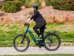 Himiway A7 Pro : Urban Electric Commuter Bike ST - Darkorange - Riding