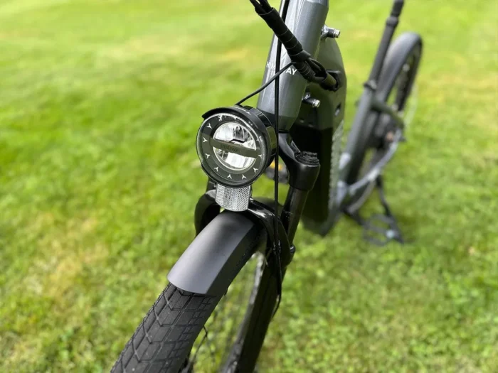 Rambler : Electric City Commuter Bike - Ocen Blue - Front View